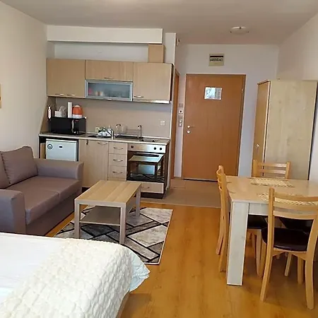 Semesteranläggning (resort) Private In Aspen Golf And Razlog